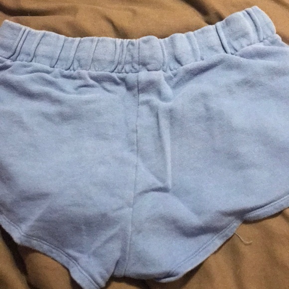 Blue VS pink shorts size medium - Picture 3 of 3